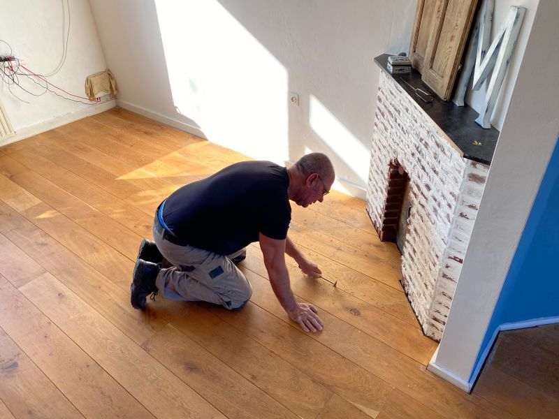 Pine Floor Installation in Thousand Oaks, CA